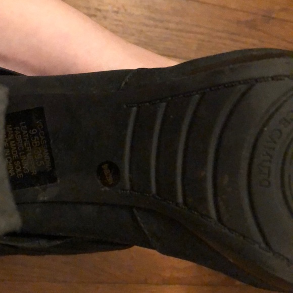 Vince Camuto black heeled boots - Picture 6 of 7